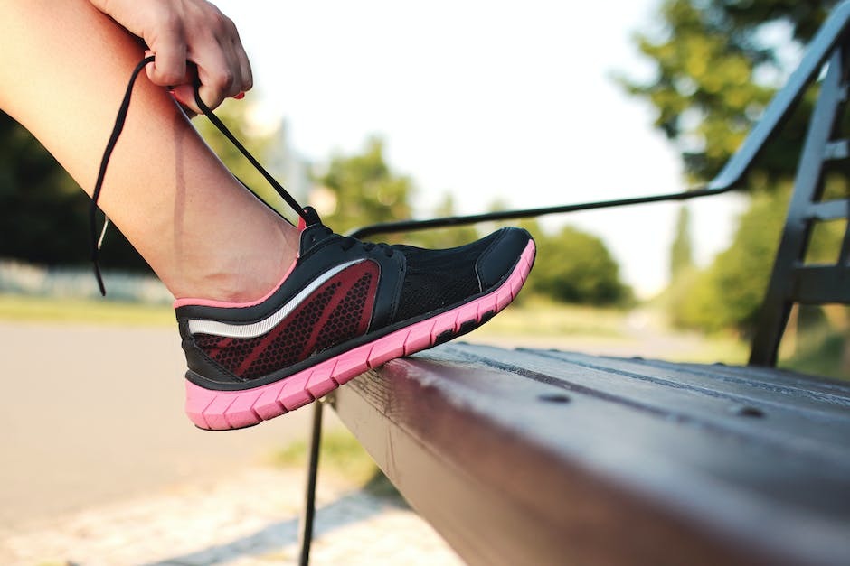 REVIEW - How To Choose The Right Running Shoes For You